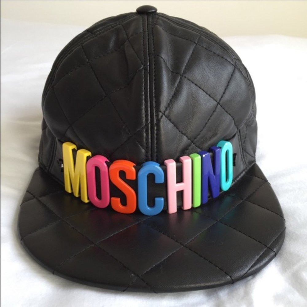AUTH. MOSCHINO LOGO QUILTED LEATHER BASEBALL HAT